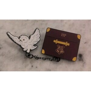 Loungefly Harry Potter Luggage & Pet Dangling Blind Box Enamel Pin  Harry Potter